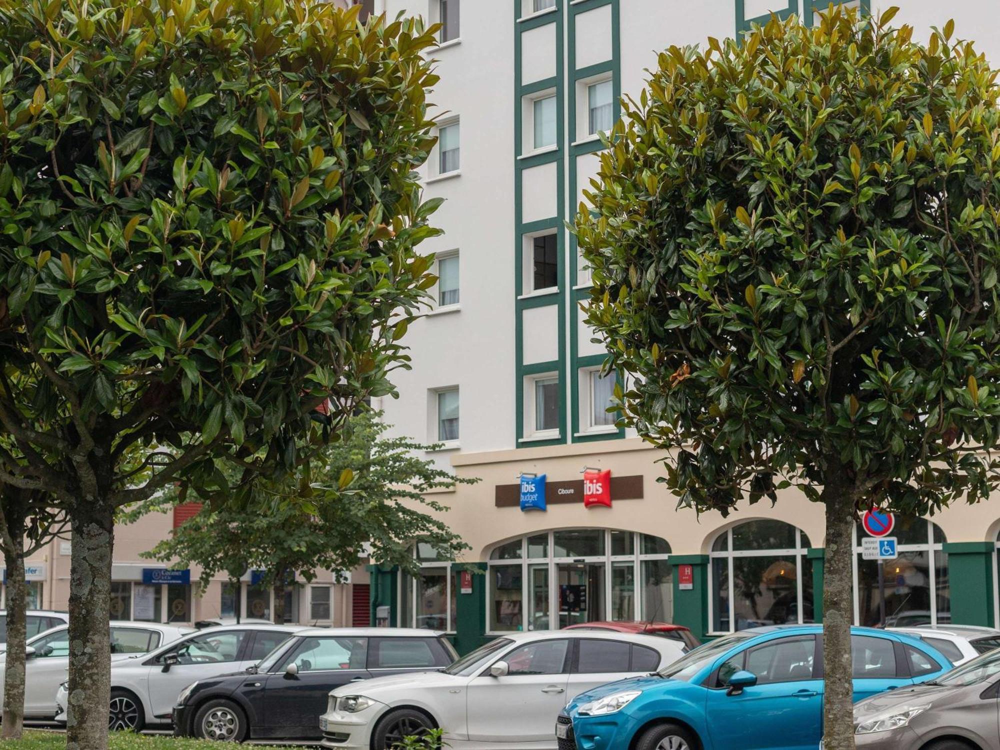 Готель Ibis Ciboure Saint-Jean-De-Luz Екстер'єр фото