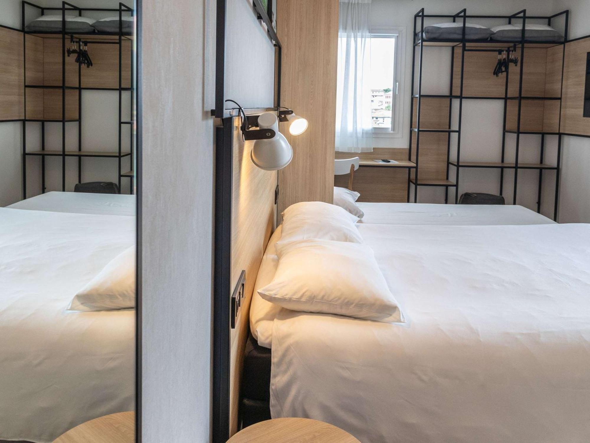 Готель Ibis Ciboure Saint-Jean-De-Luz Екстер'єр фото