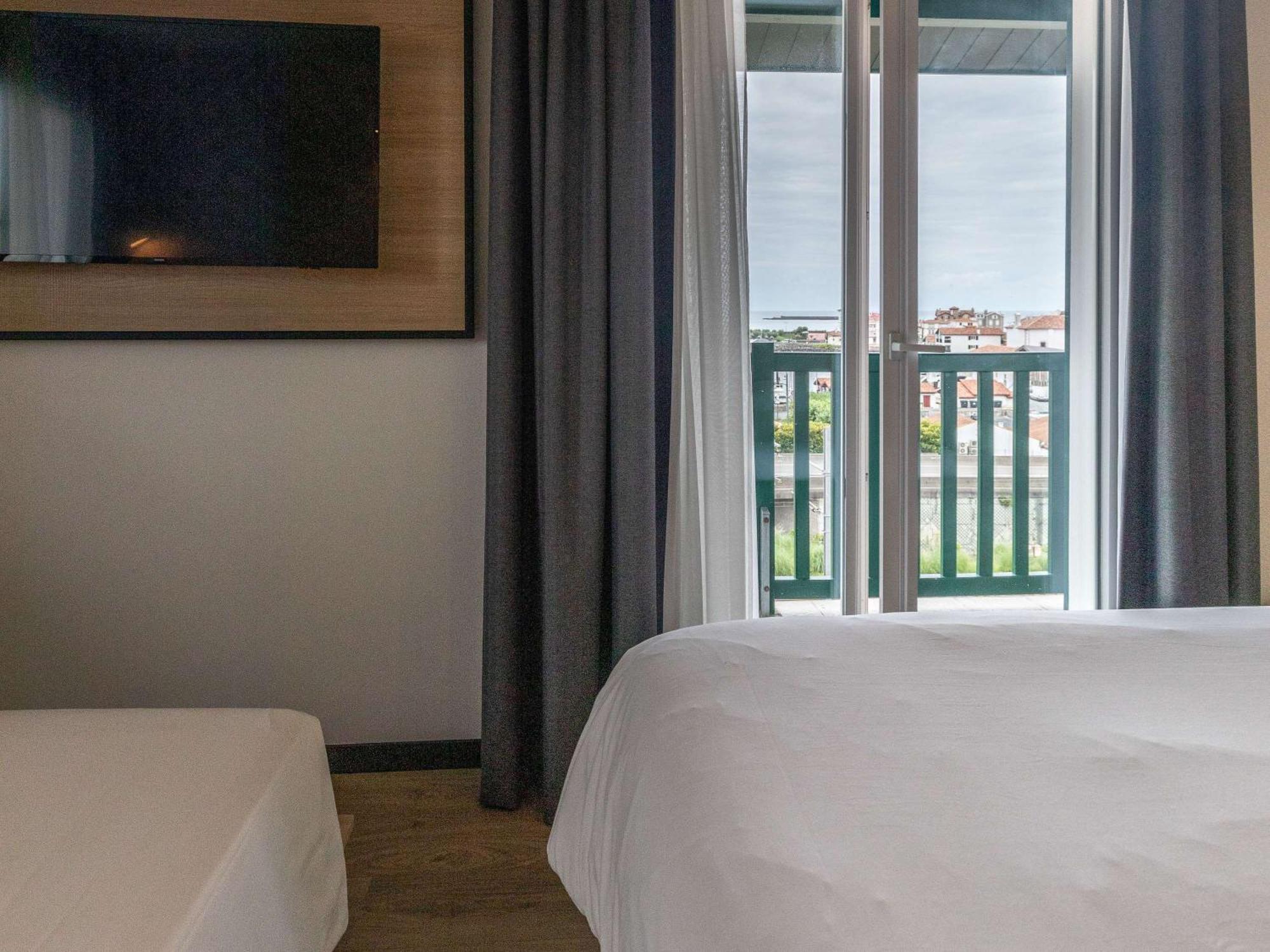 Готель Ibis Ciboure Saint-Jean-De-Luz Екстер'єр фото