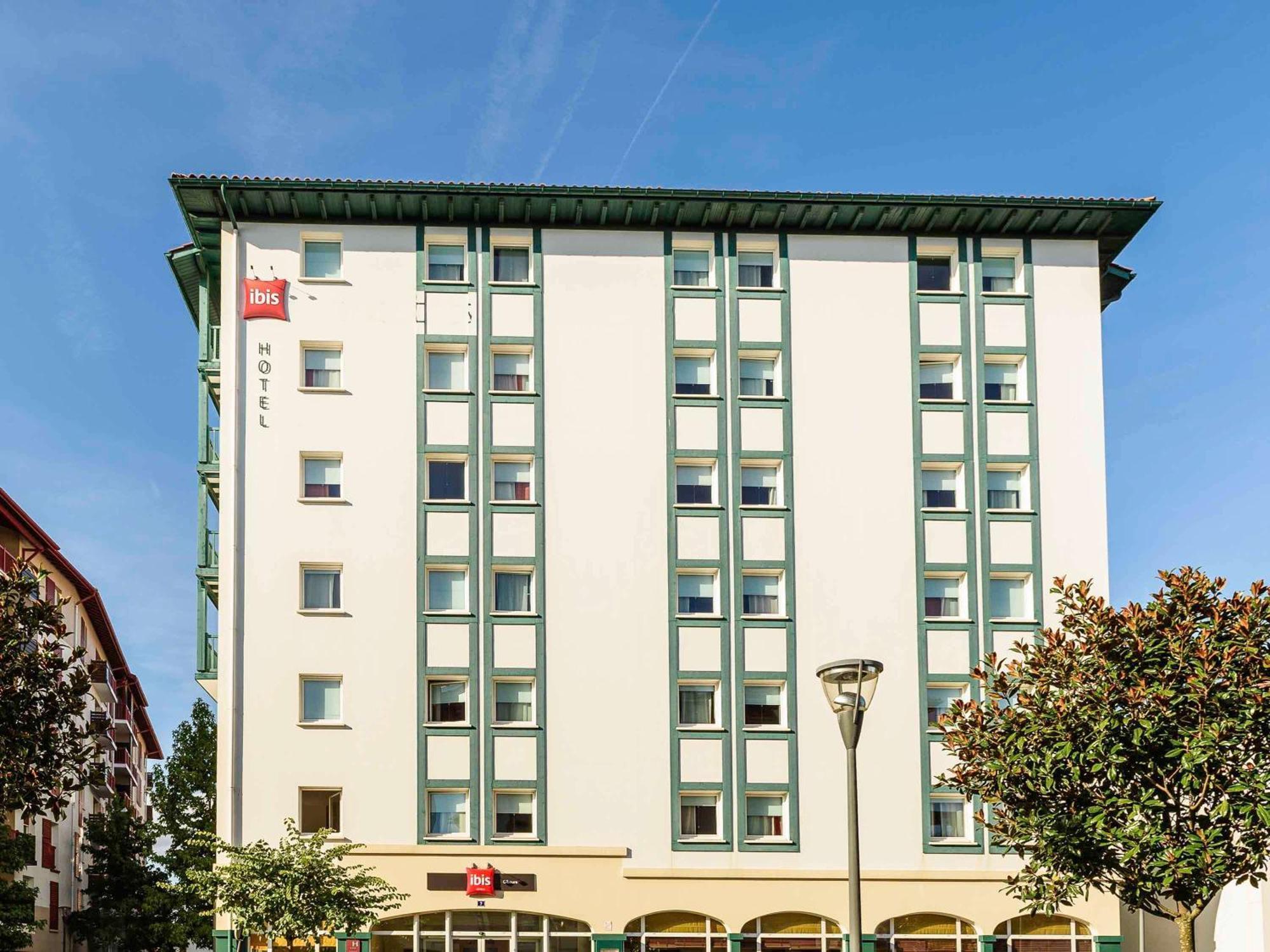 Готель Ibis Ciboure Saint-Jean-De-Luz Екстер'єр фото
